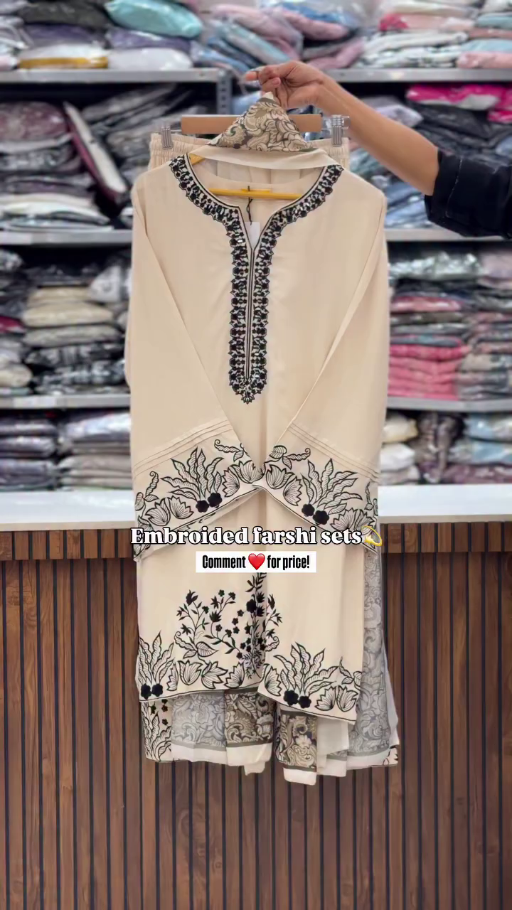 Elegant Embroidered Farshi Kurta Set