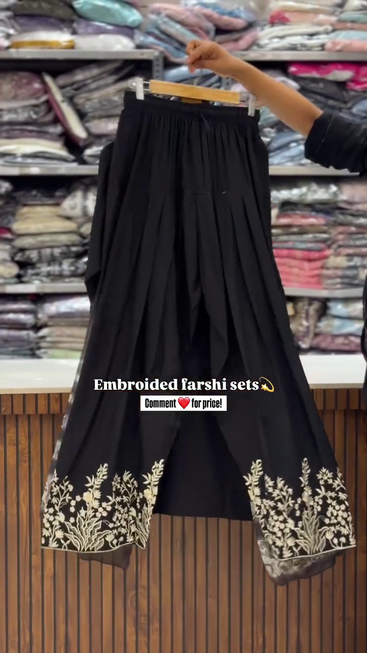 Elegant Embroidered Farshi Kurta Set