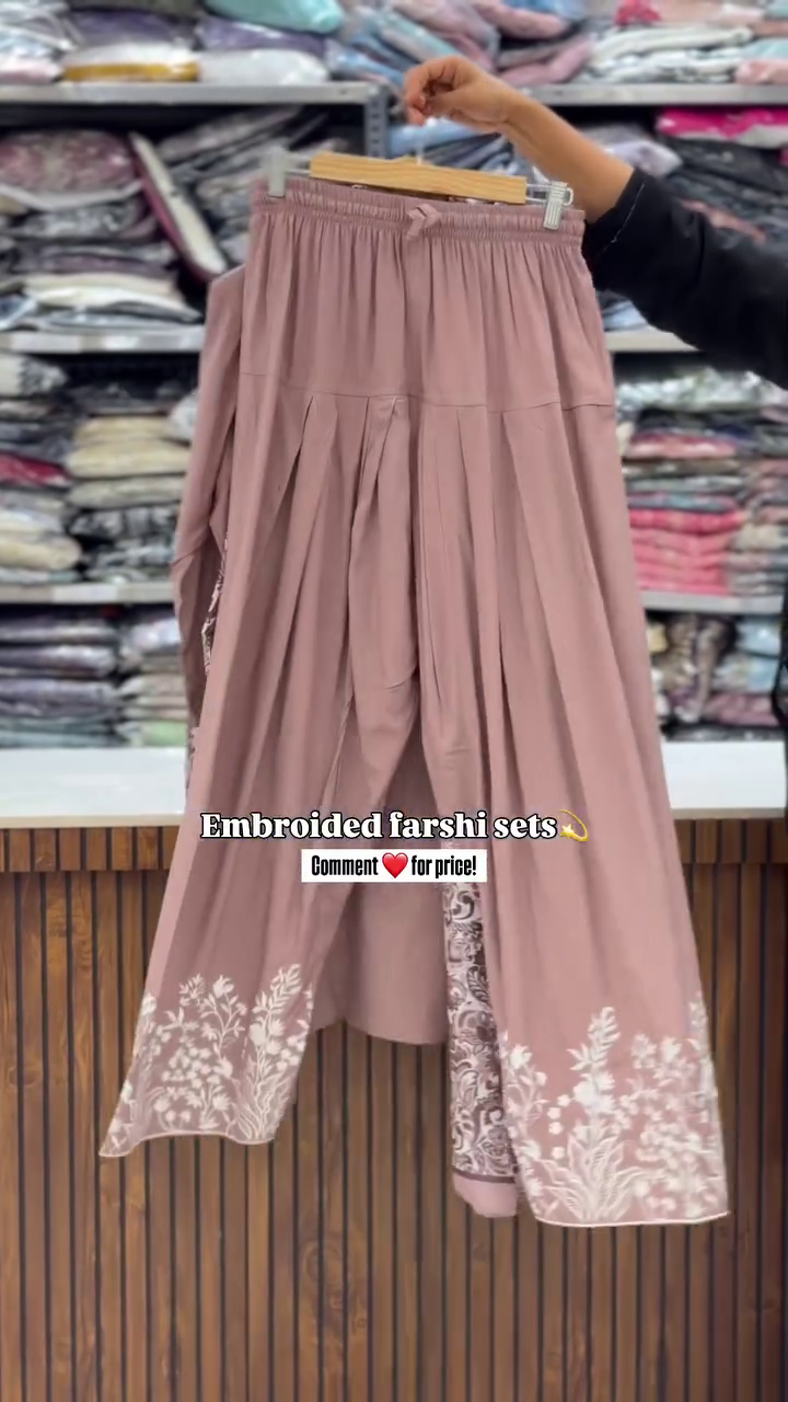 Elegant Embroidered Farshi Kurta Set